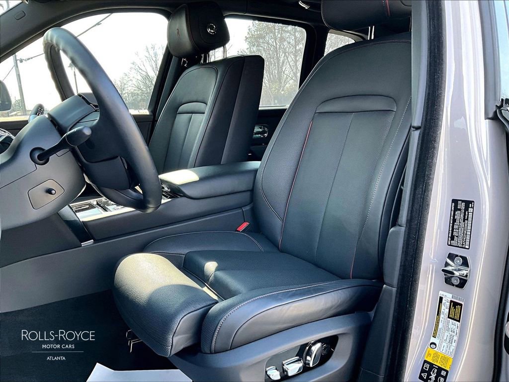 Certified 2021 Rolls-Royce Cullinan image 21