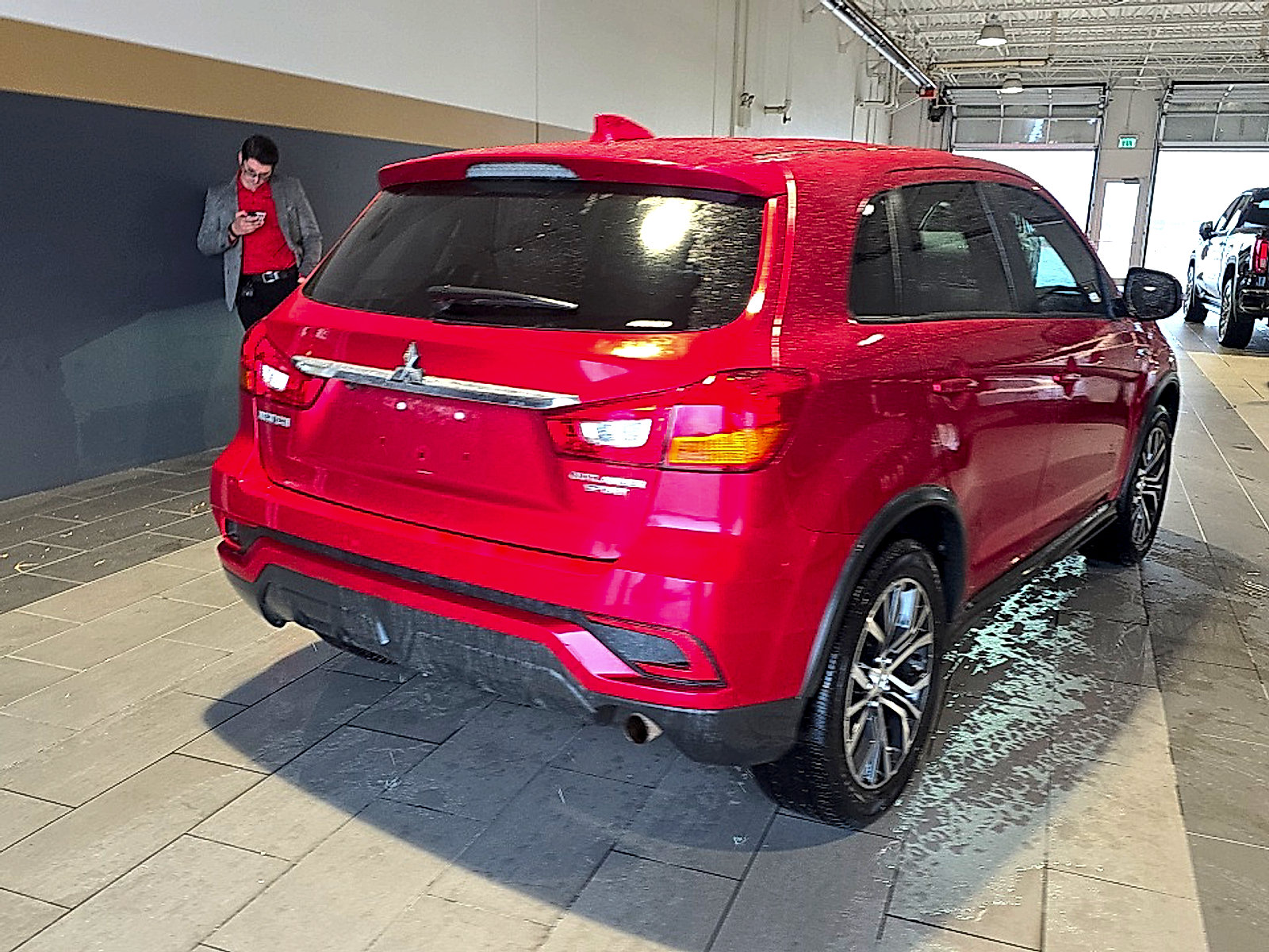 Used 2018 Mitsubishi Outlander Sport ES AWD/4WD image 9