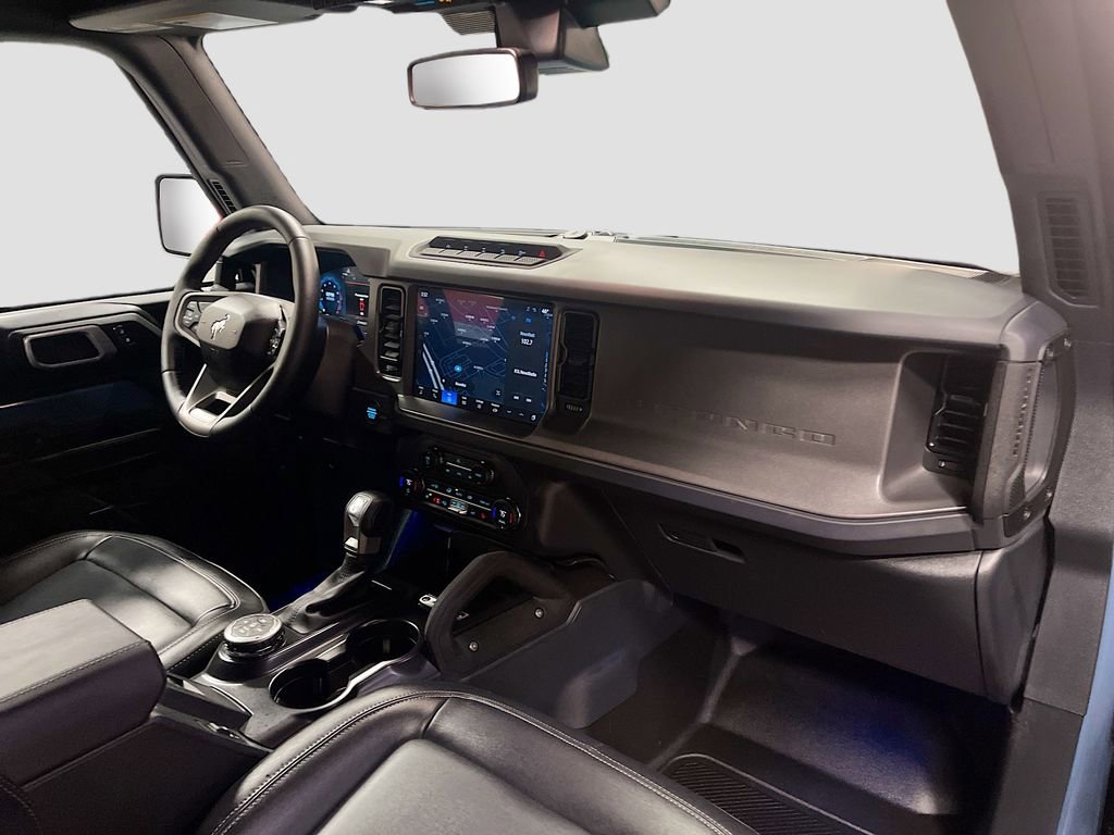 Used 2025 Ford Bronco Badlands image 28