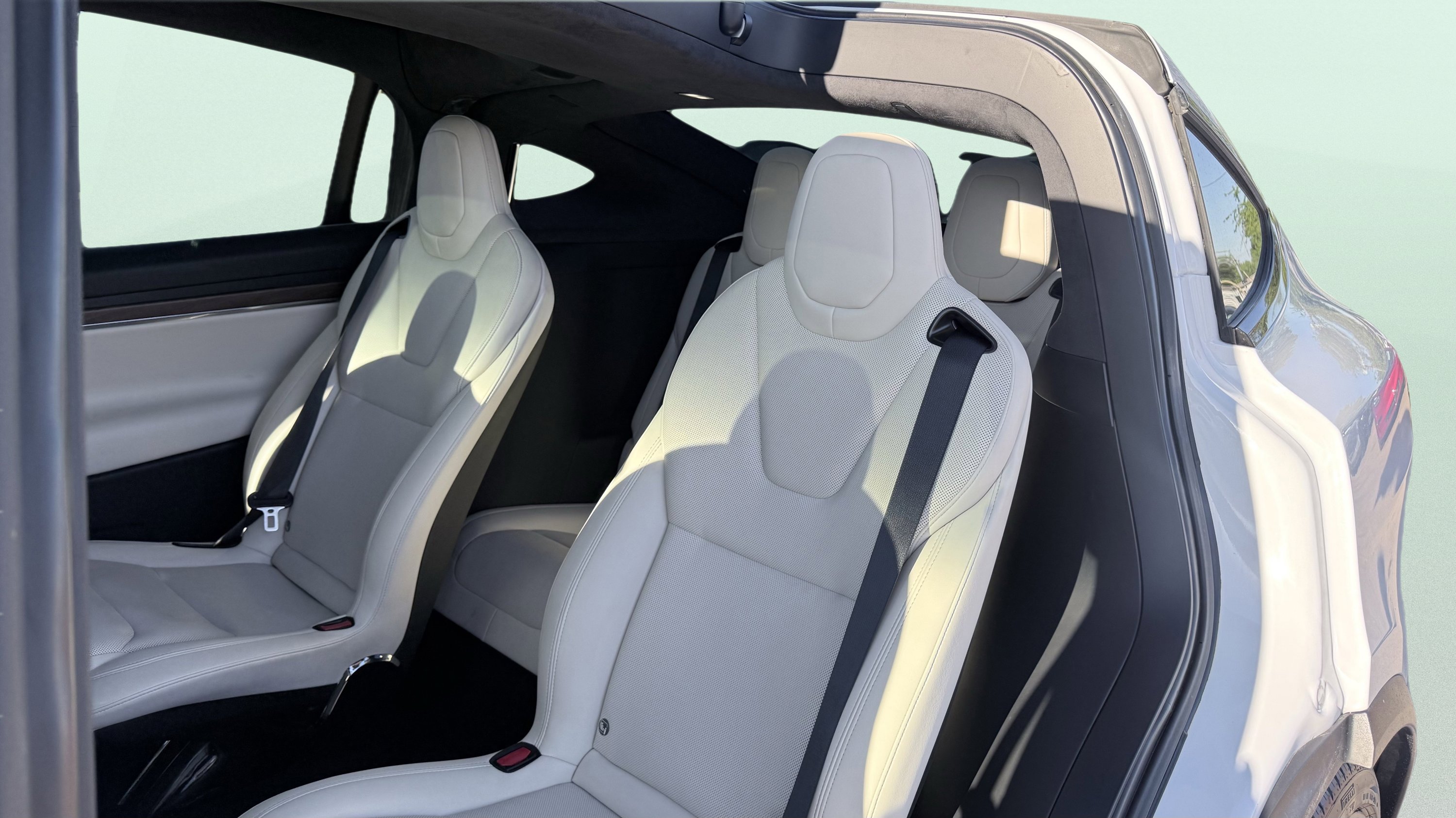 Used 2022 Tesla Model X image 29