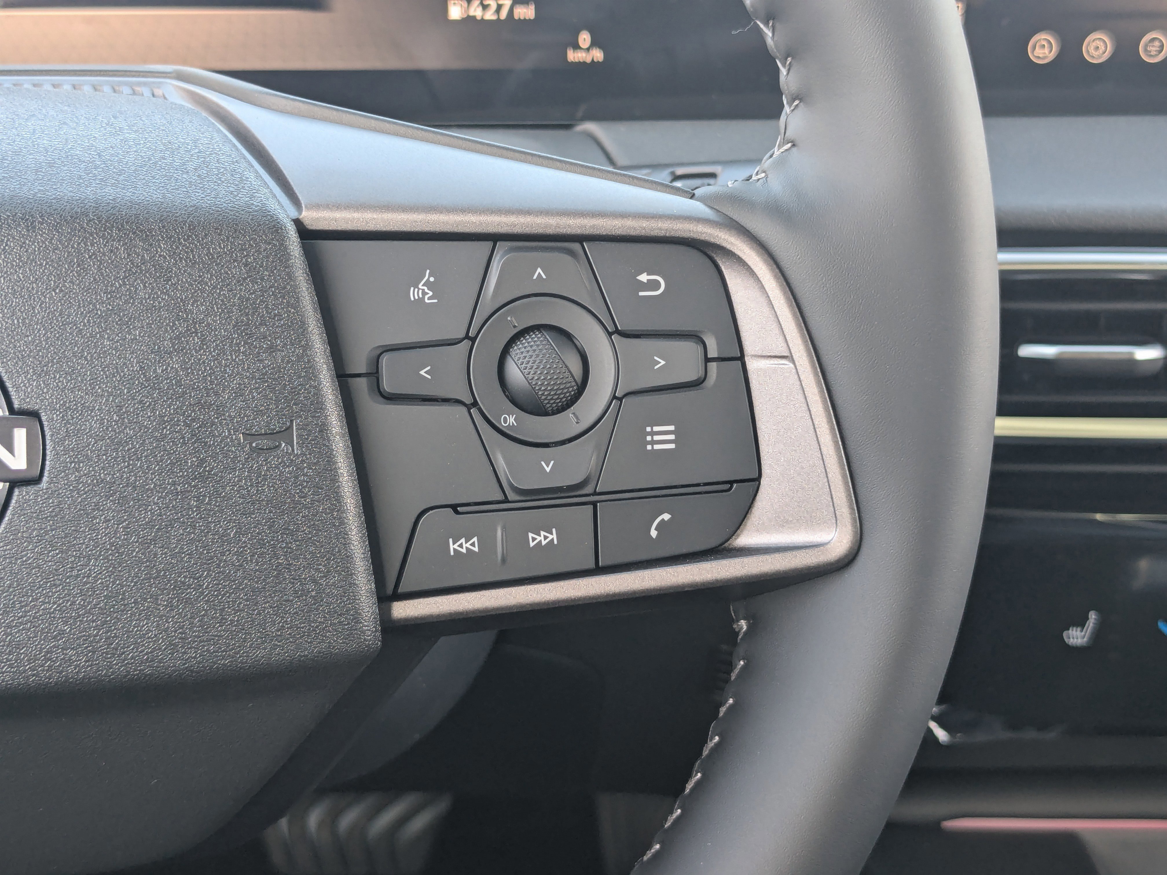 New 2026 Nissan Sentra SV w/ SV Convenience Package FWD image 14