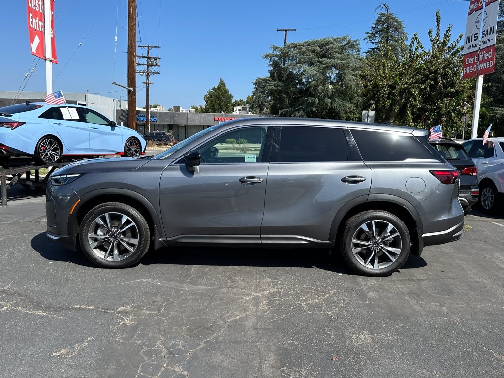 Used 2026 INFINITI QX60 Pure w/ Cargo Package AWD/4WD image 3