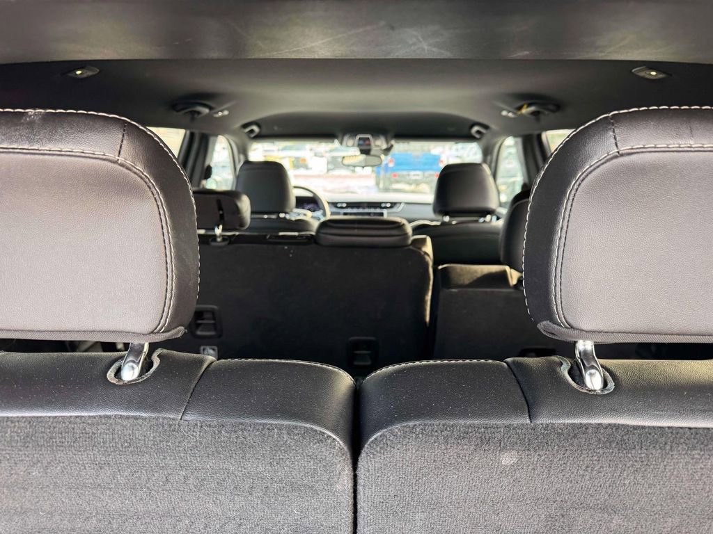 Used 2024 Jeep Grand Cherokee L Laredo image 8