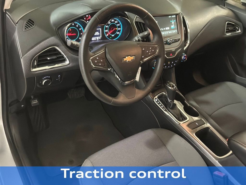 Used 2017 Chevrolet Cruze LT image 16