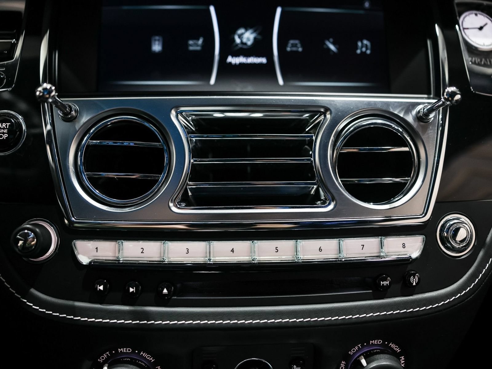 Used 2019 Rolls-Royce Wraith RWD image 55
