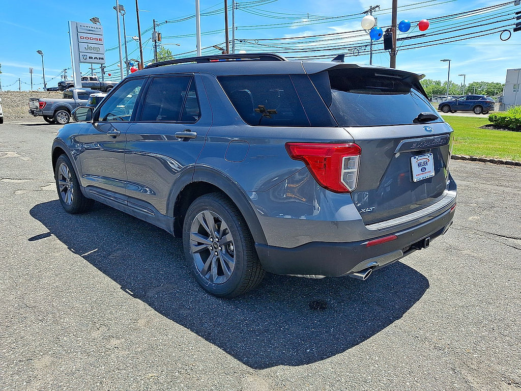 Certified 2023 Ford Explorer XLT w/ Equipment Group 202A AWD/4WD image 28