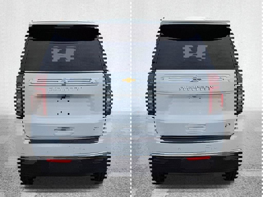 Used 2022 Chevrolet Suburban LT AWD/4WD image 4