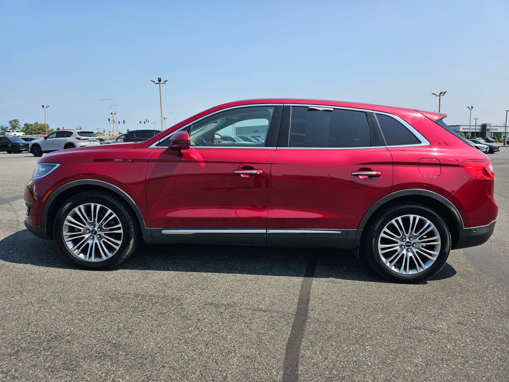 Used 2018 Lincoln MKX Reserve AWD/4WD image 2
