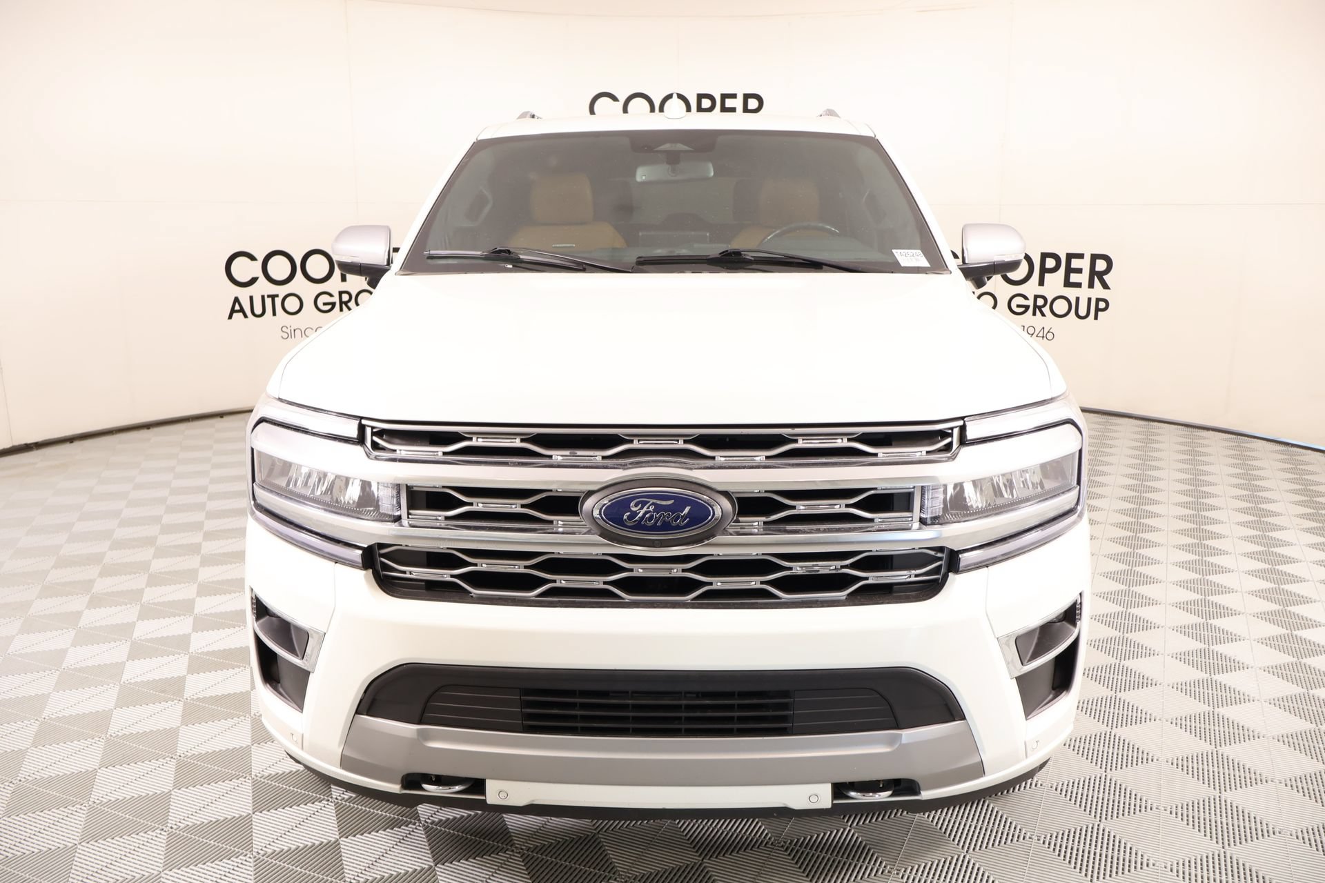 Used 2023 Ford Expedition Max Platinum AWD/4WD image 9