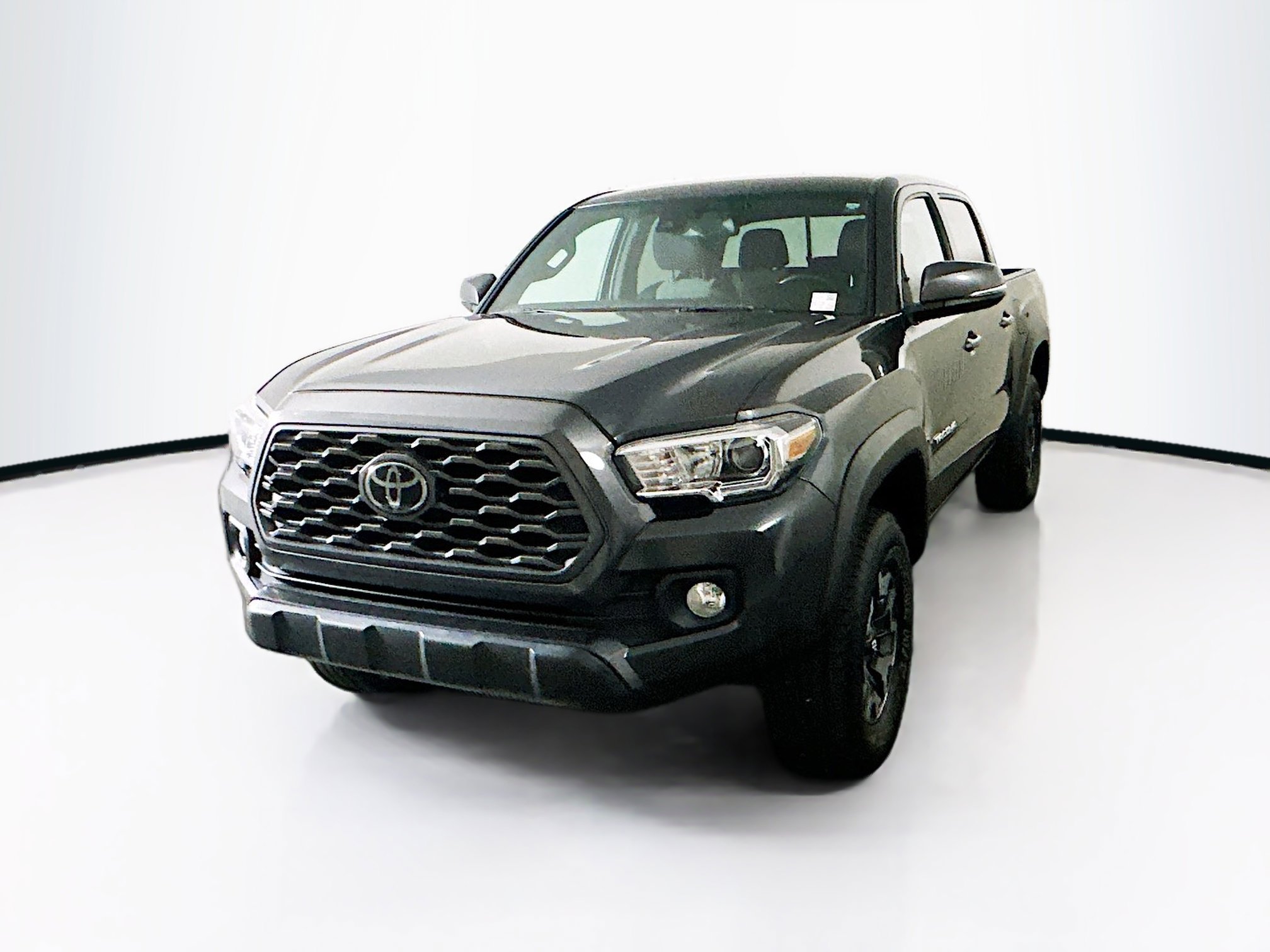 Used 2022 Toyota Tacoma TRD Off-Road image 3
