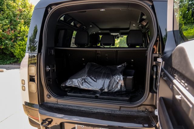 New 2026 Land Rover Defender 110 X-Dynamic SE AWD/4WD image 64