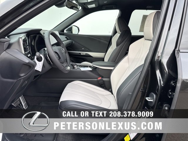 New 2026 Lexus TX 500h AWD image 24