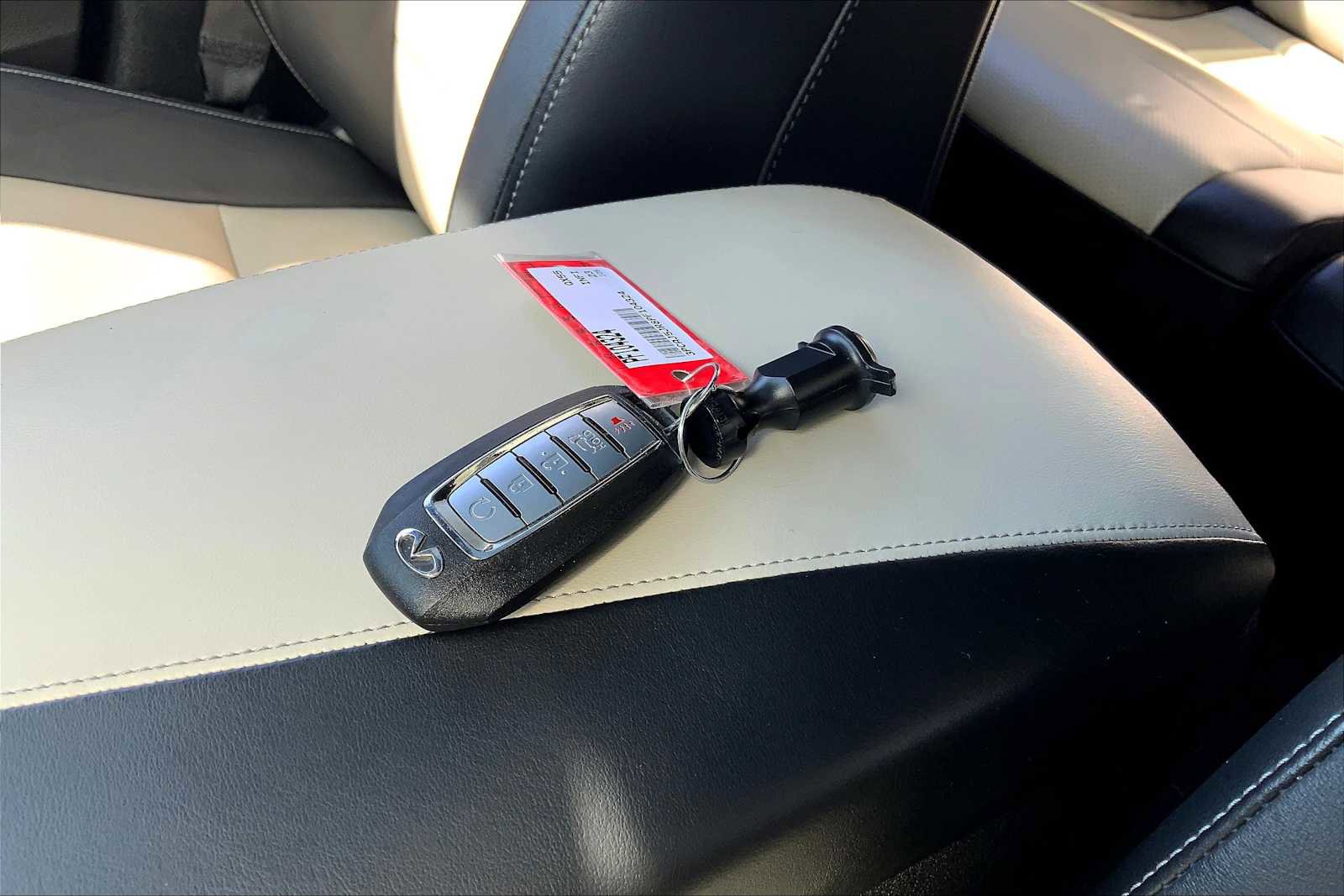 Used 2023 INFINITI QX55 Luxe w/ Cargo Package image 14