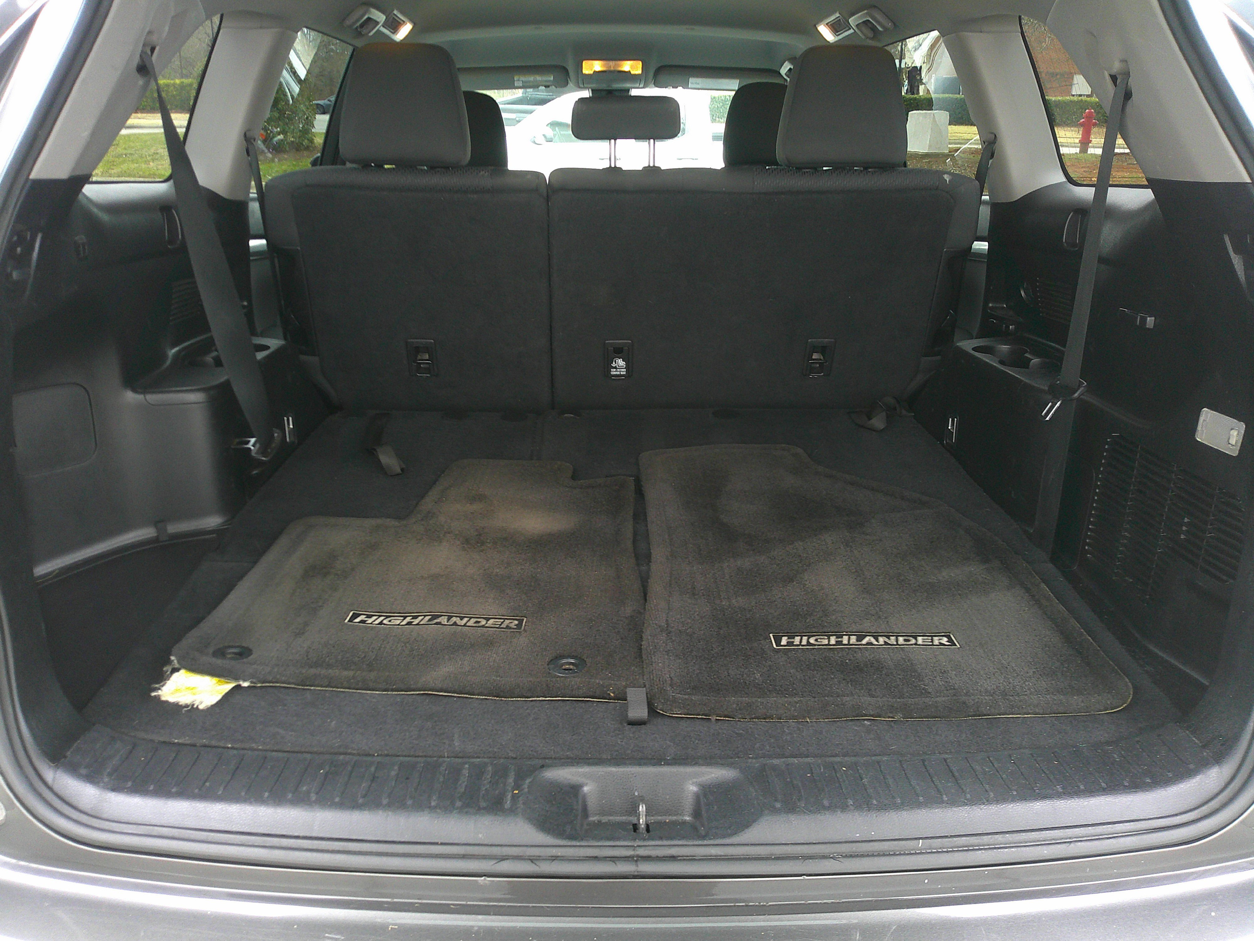 Used 2017 Toyota Highlander LE image 34