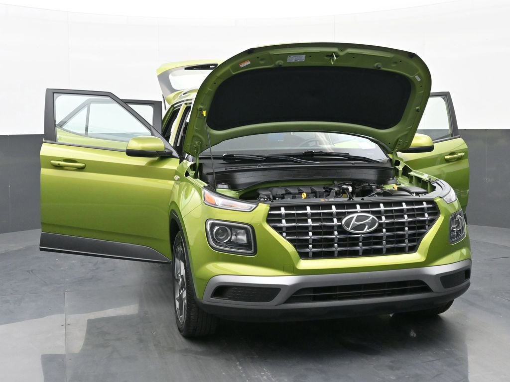 Certified 2024 Hyundai Venue SEL image 49