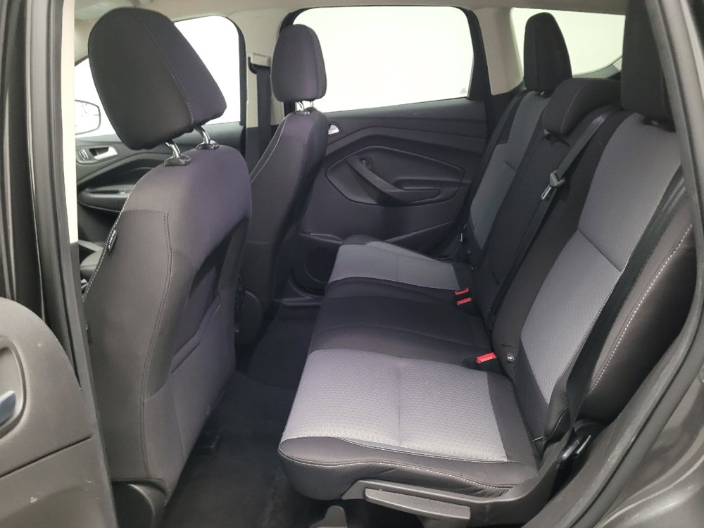 Used 2017 Ford Escape SE FWD image 18