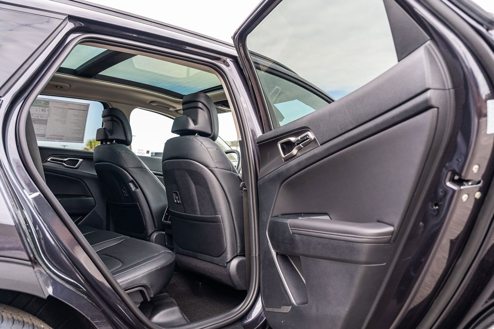 New 2026 Kia Sportage EX image 8