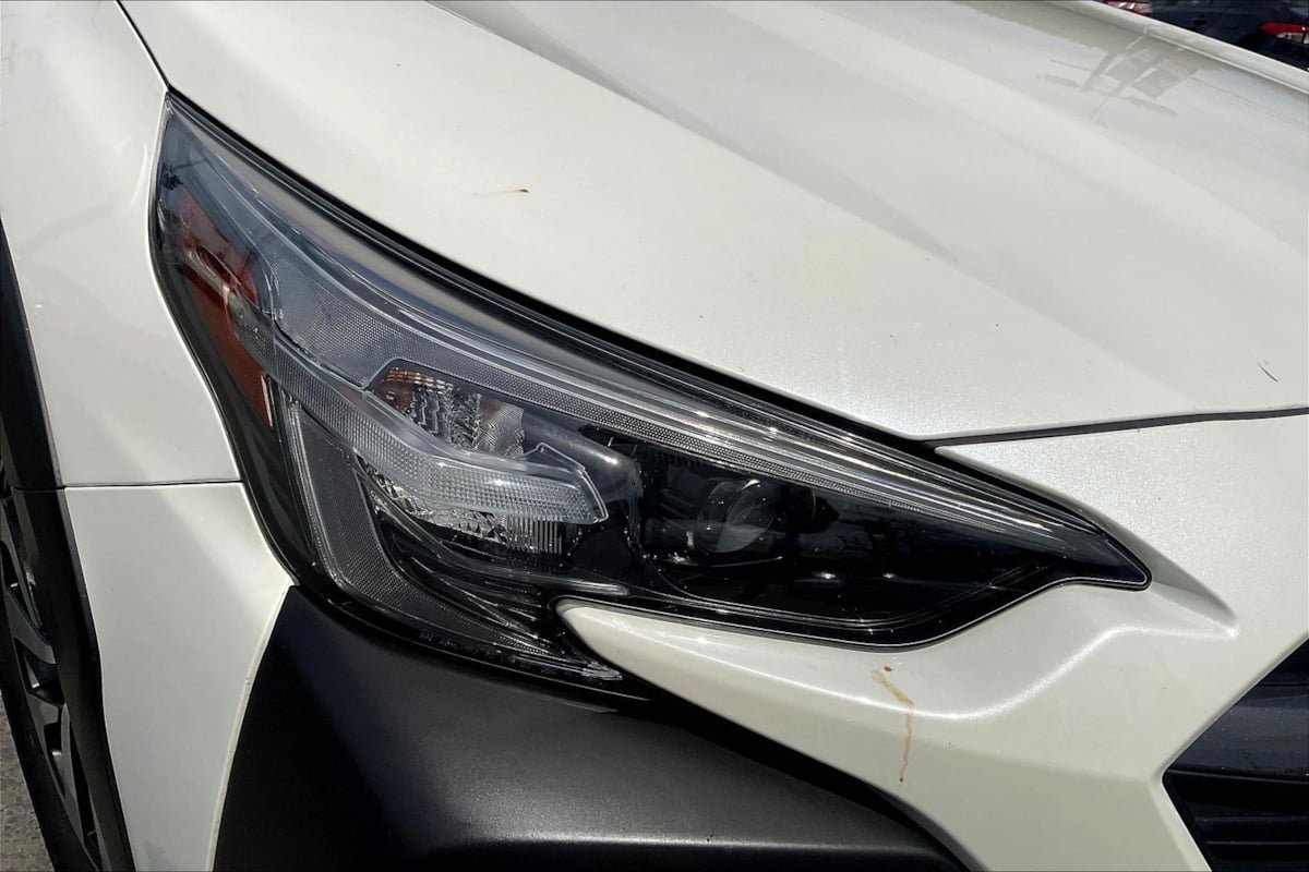 Used 2024 Subaru Outback Premium image 29