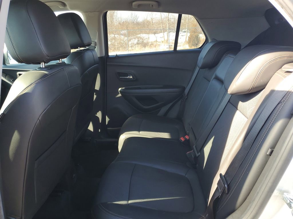 Used 2019 Chevrolet Trax LT w/ LT Convenience Package image 26