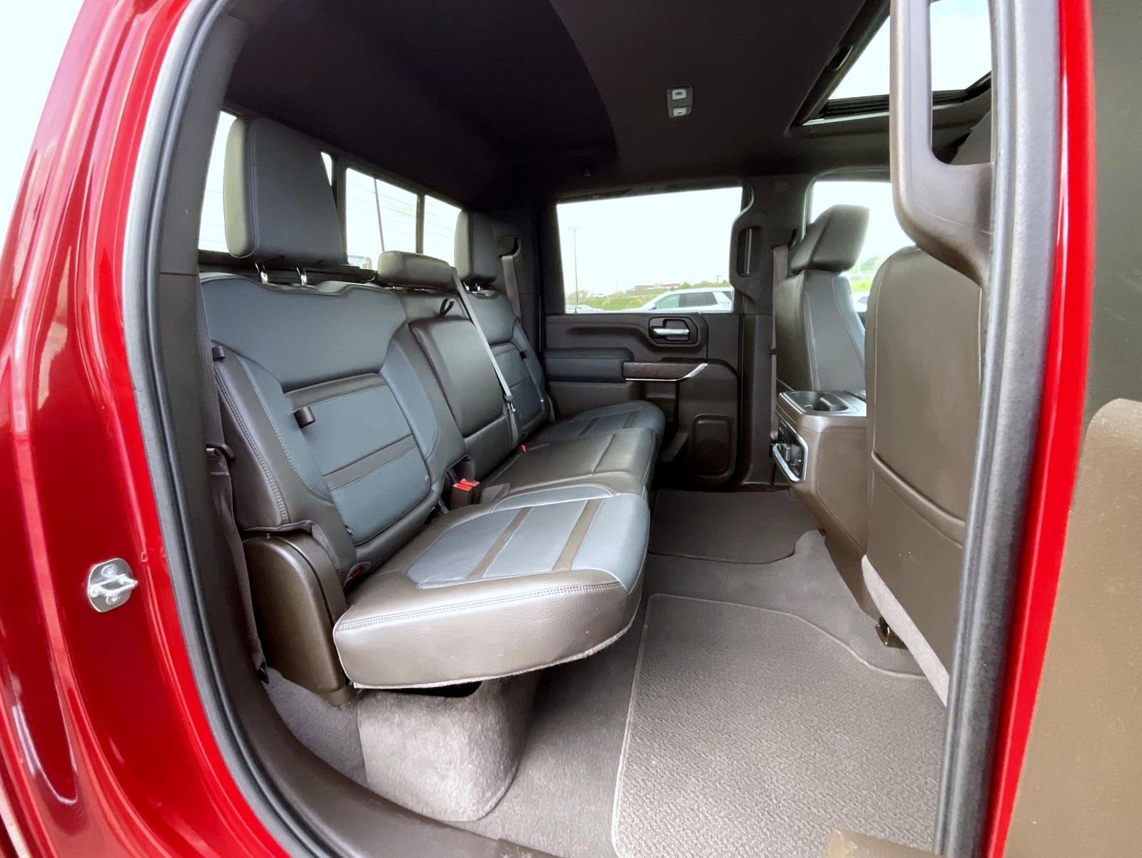 Used 2022 GMC Sierra 2500 Denali w/ Denali Ultimate Package image 18