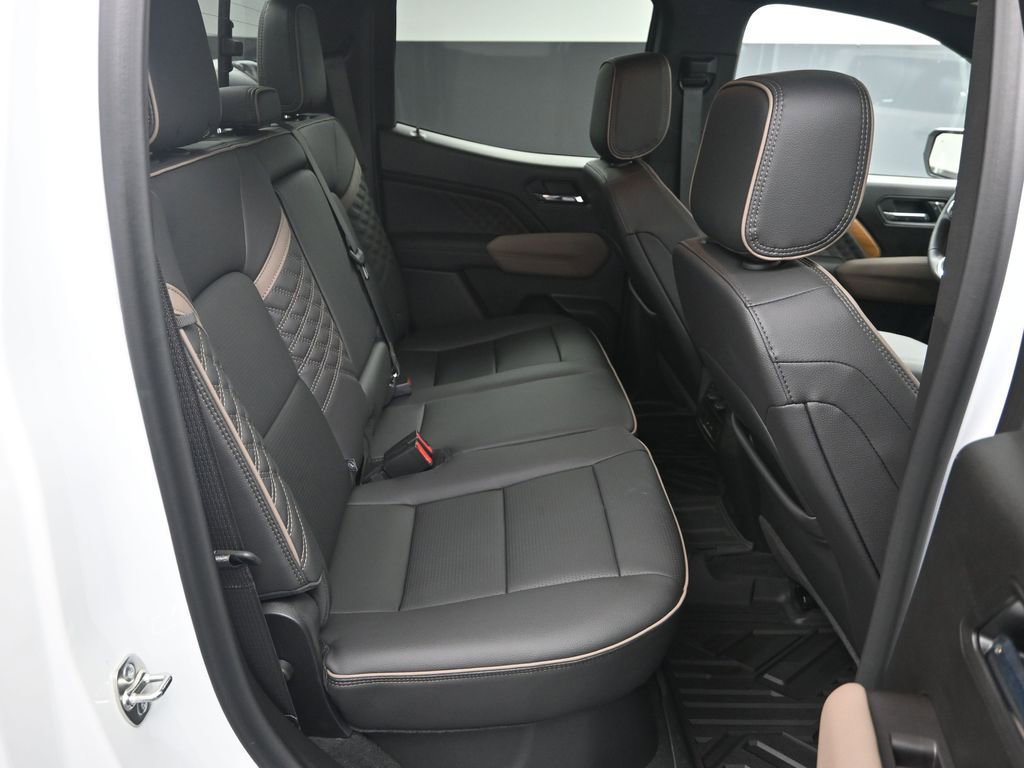 Used 2026 GMC Canyon Denali image 39