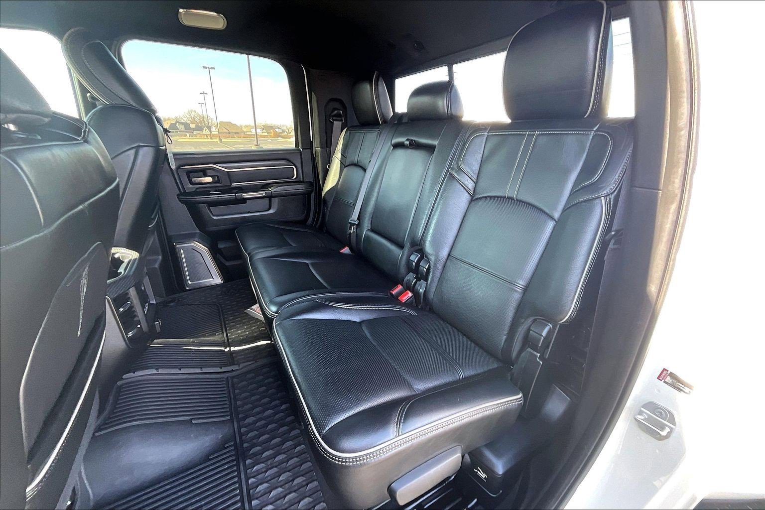 Used 2019 RAM 3500 Limited w/ Max Tow Package image 17