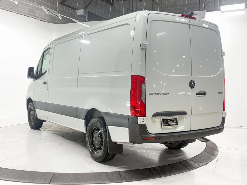 Used 2023 Mercedes-Benz Sprinter 1500 image 25