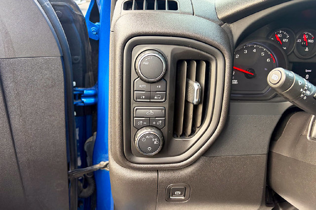 Used 2022 Chevrolet Silverado 1500 Custom AWD/4WD image 18