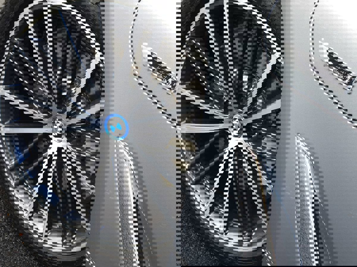 Used 2023 BMW 530e xDrive w/ Premium Package image 53