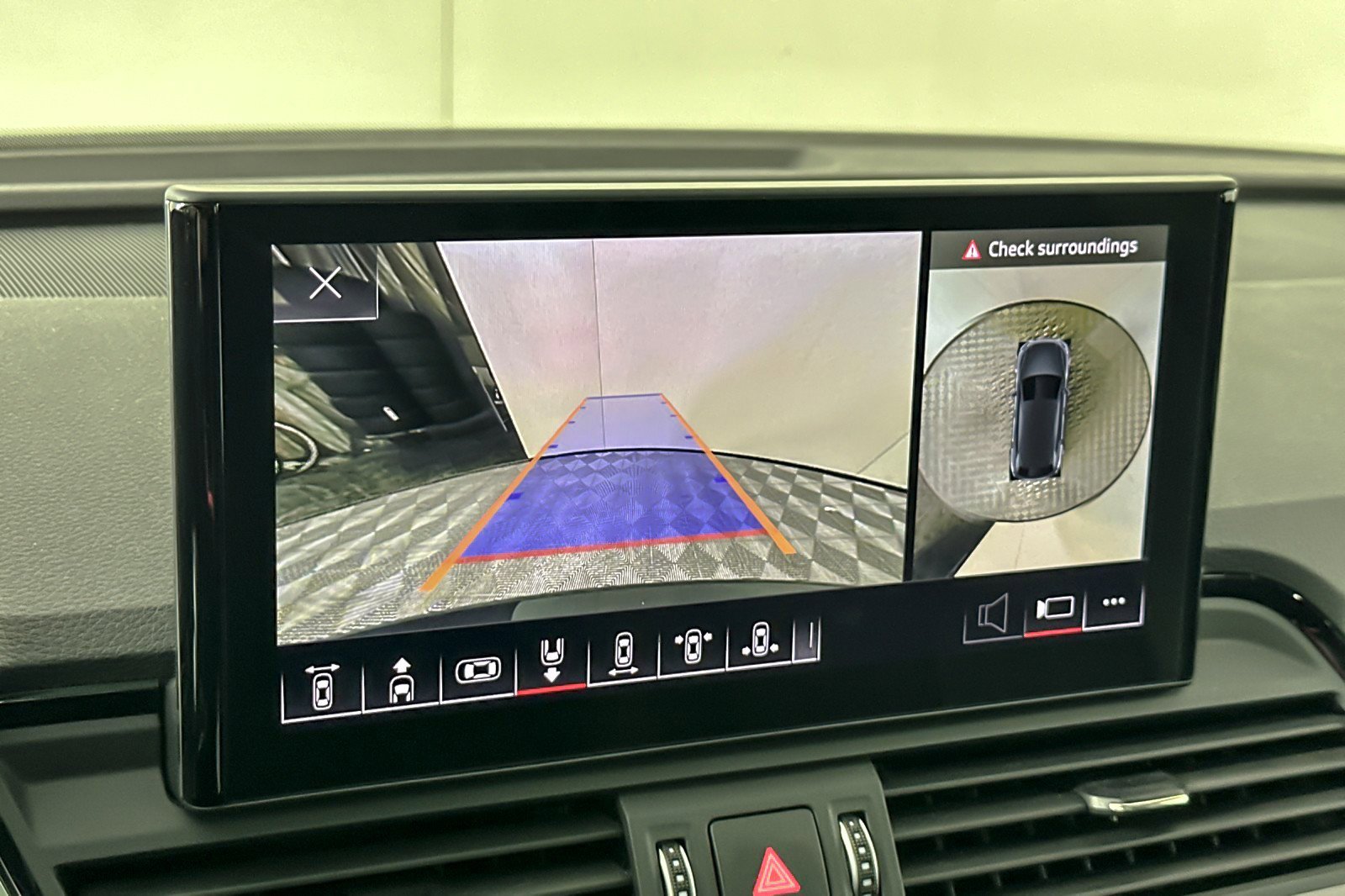 Used 2023 Audi Q5 2.0T Premium Plus w/ Premium Plus Package image 19