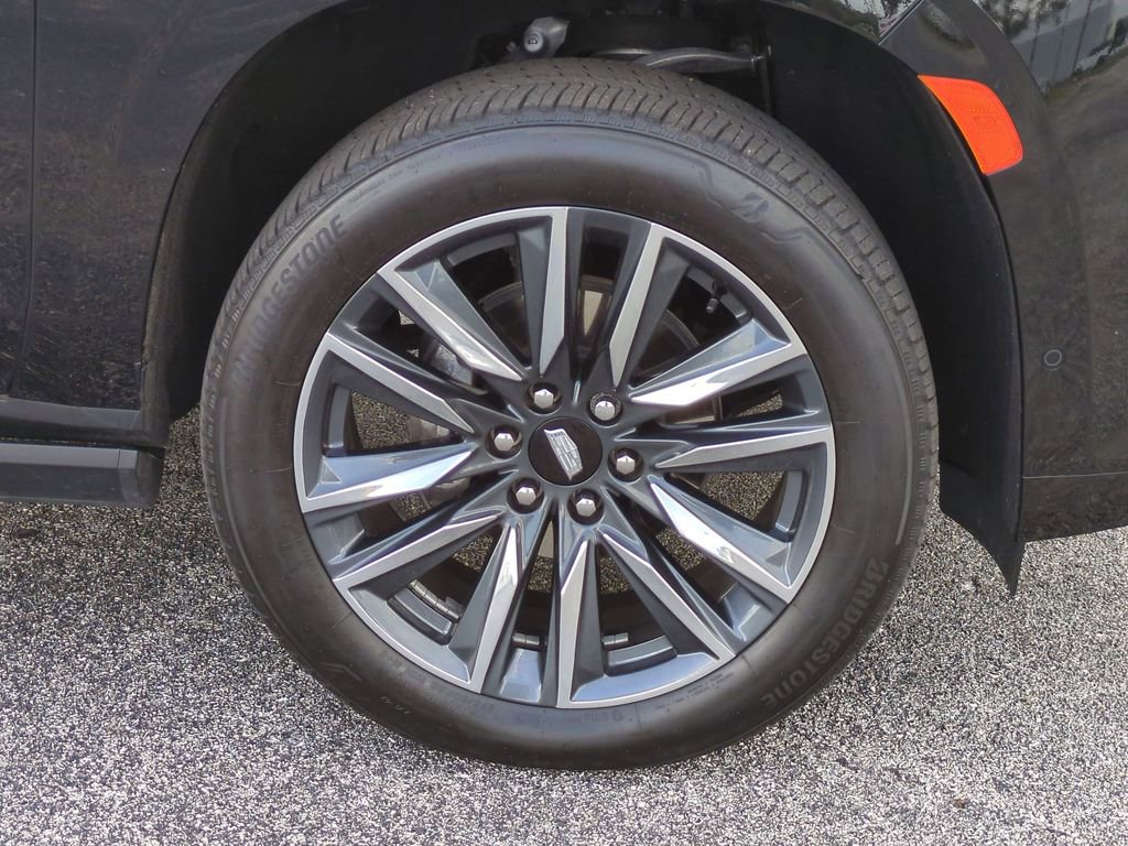 Used 2024 Cadillac Escalade Sport w/ Touring Package image 10