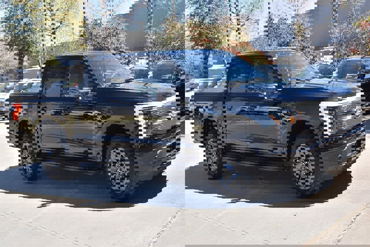 Certified 2025 Ford F150 Lightning Flash image 5