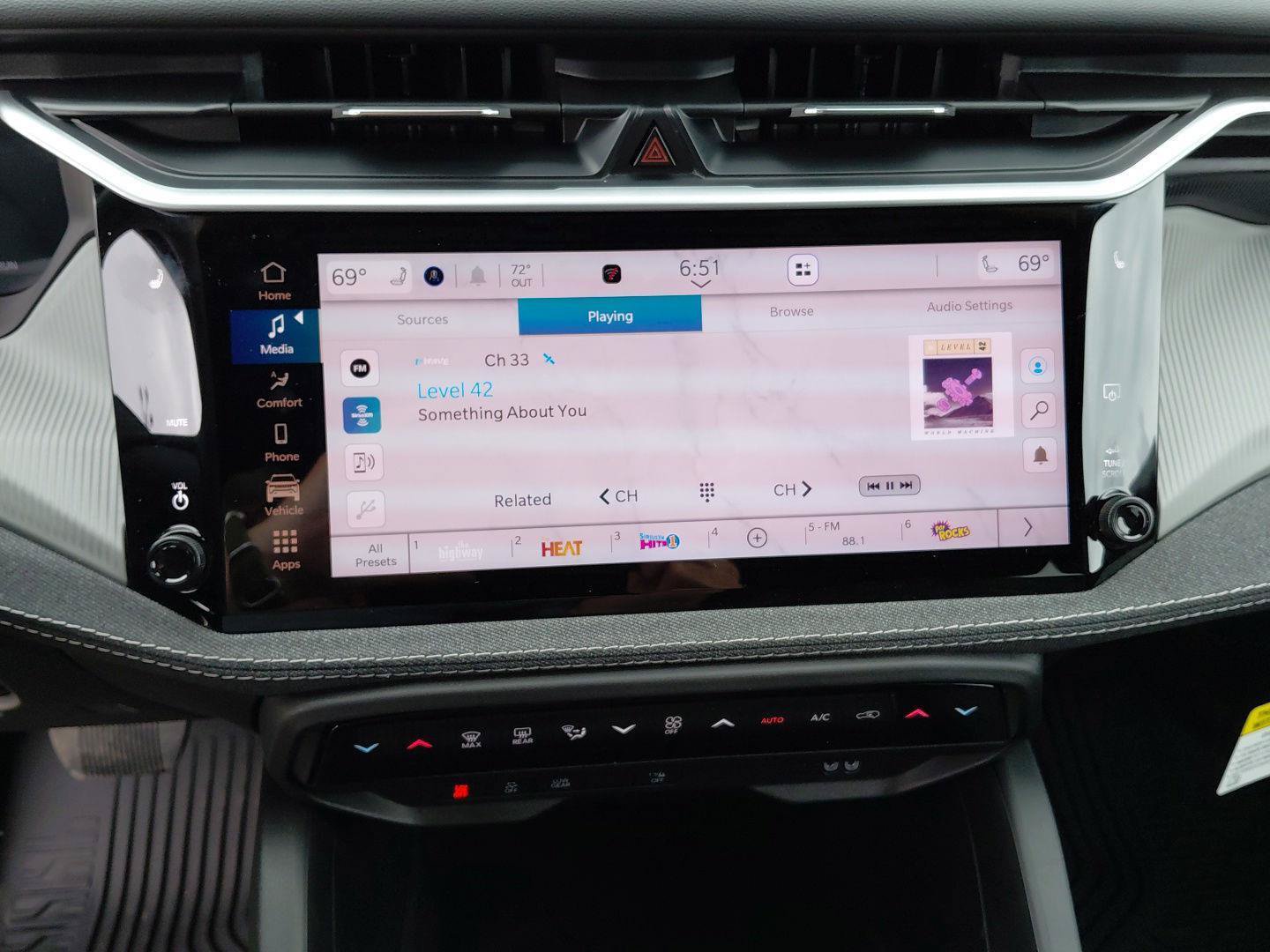 New 2026 Jeep Cherokee Laredo AWD/4WD image 29
