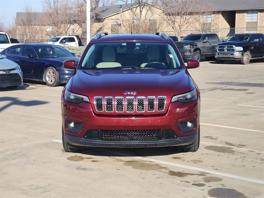 Used 2019 Jeep Cherokee Latitude w/ Popular Appearance Group video 2