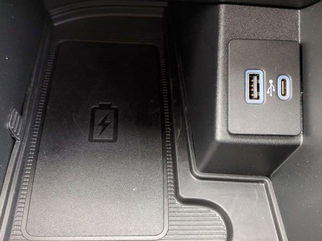 Used 2023 Ford Edge SEL w/ Sport Appearance Package image 21