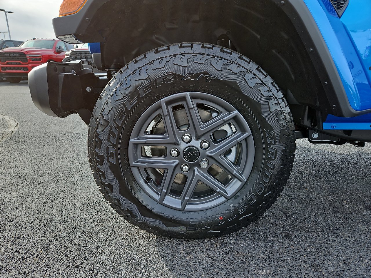 New 2026 Jeep Gladiator Sport AWD/4WD image 10