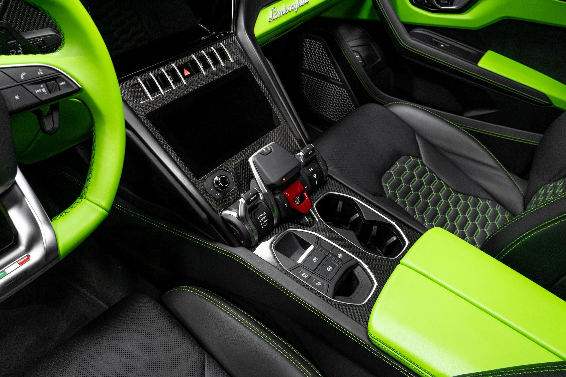 Used 2022 Lamborghini Urus image 75