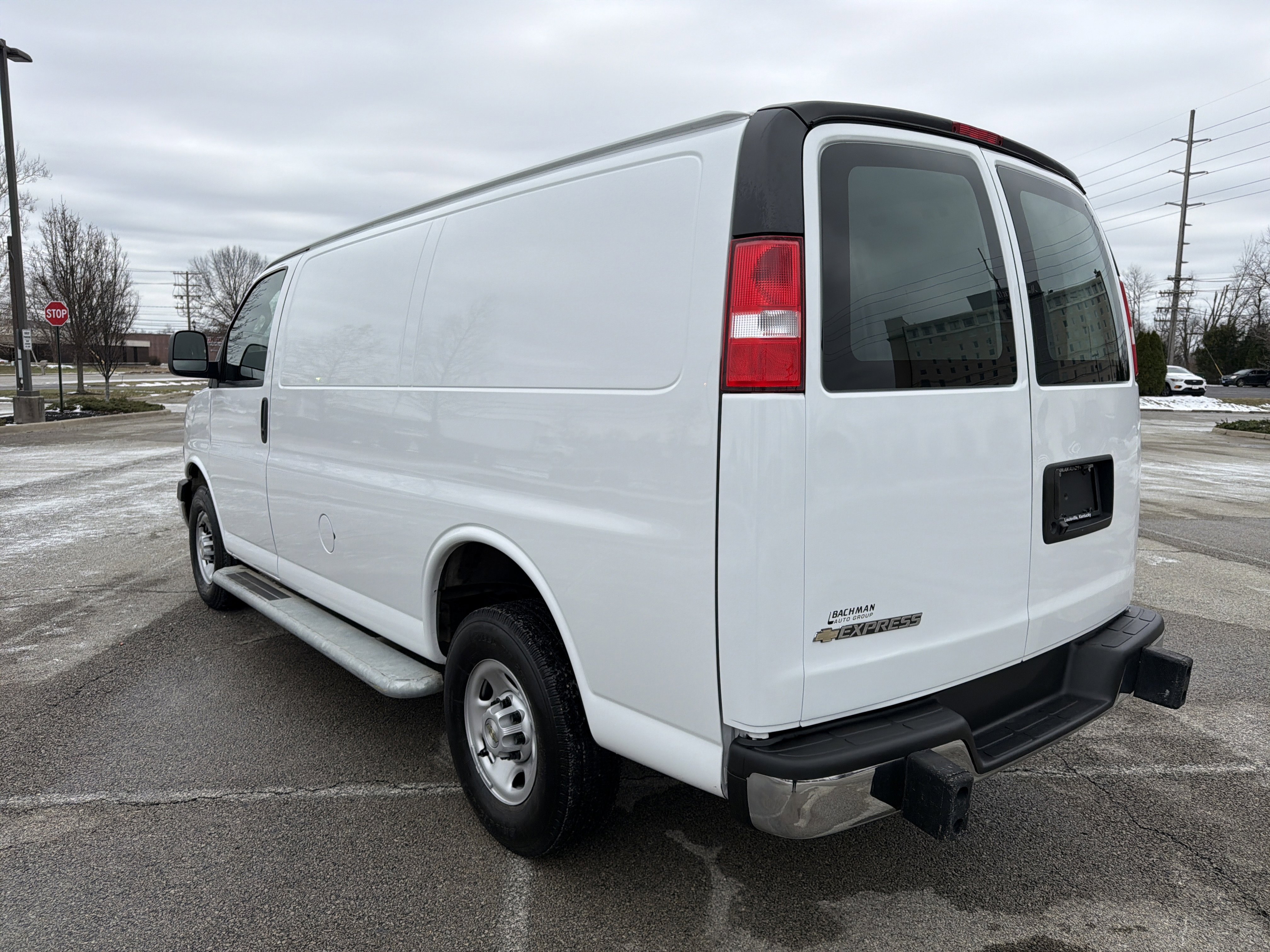 Used 2024 Chevrolet Express 2500 w/ Driver Convenience Package image 5