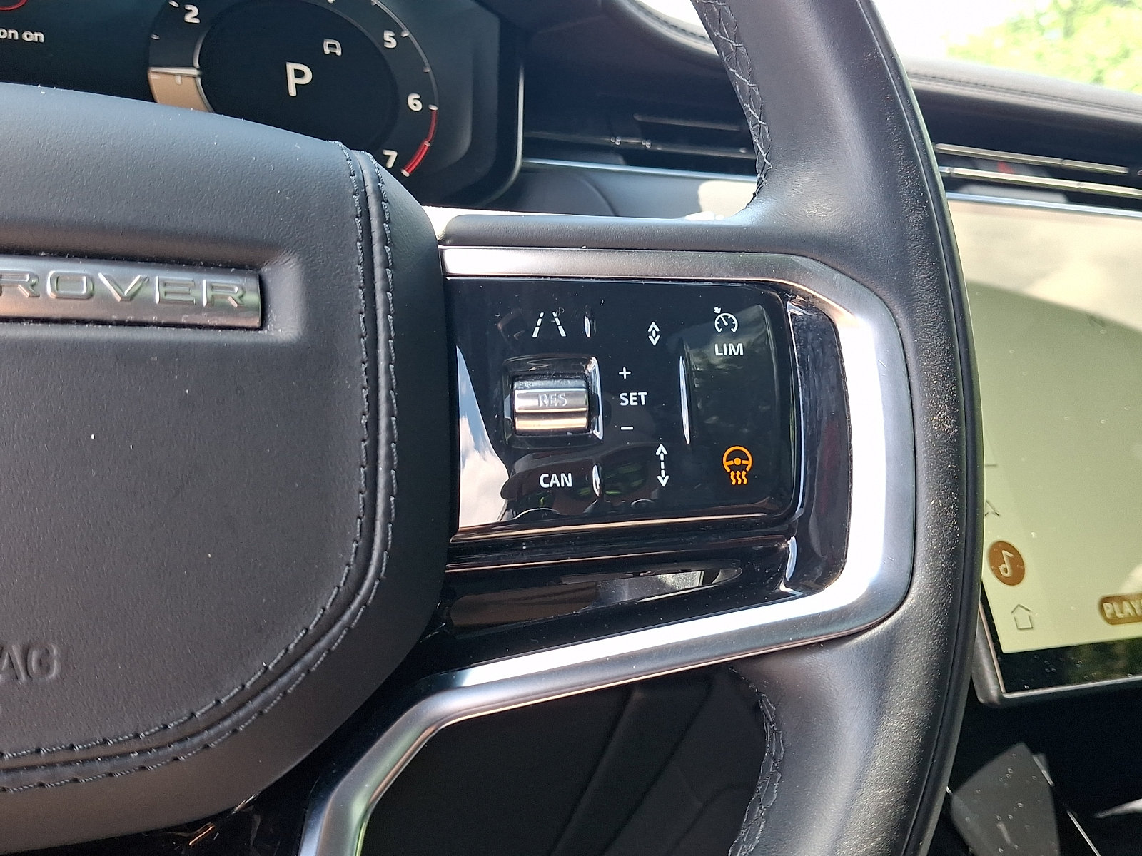 Used 2024 Land Rover Range Rover Sport SE AWD/4WD image 22