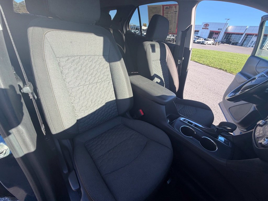 Used 2020 Chevrolet Equinox LT AWD/4WD image 36