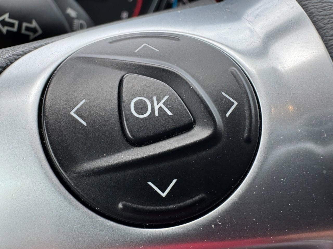 Used 2015 Ford Escape SE w/ Equipment Group 201A image 16