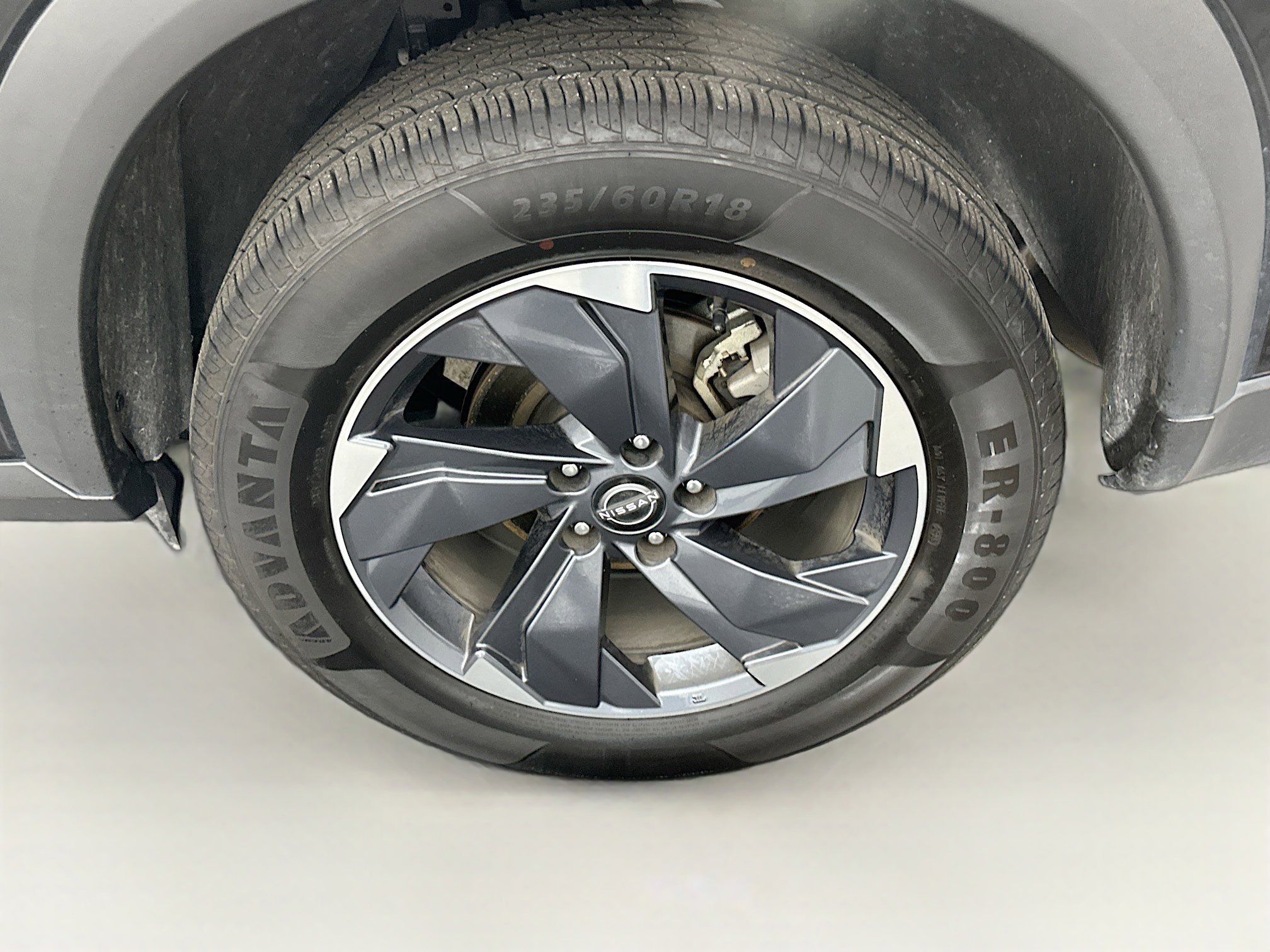 Used 2025 Nissan Rogue SV image 11