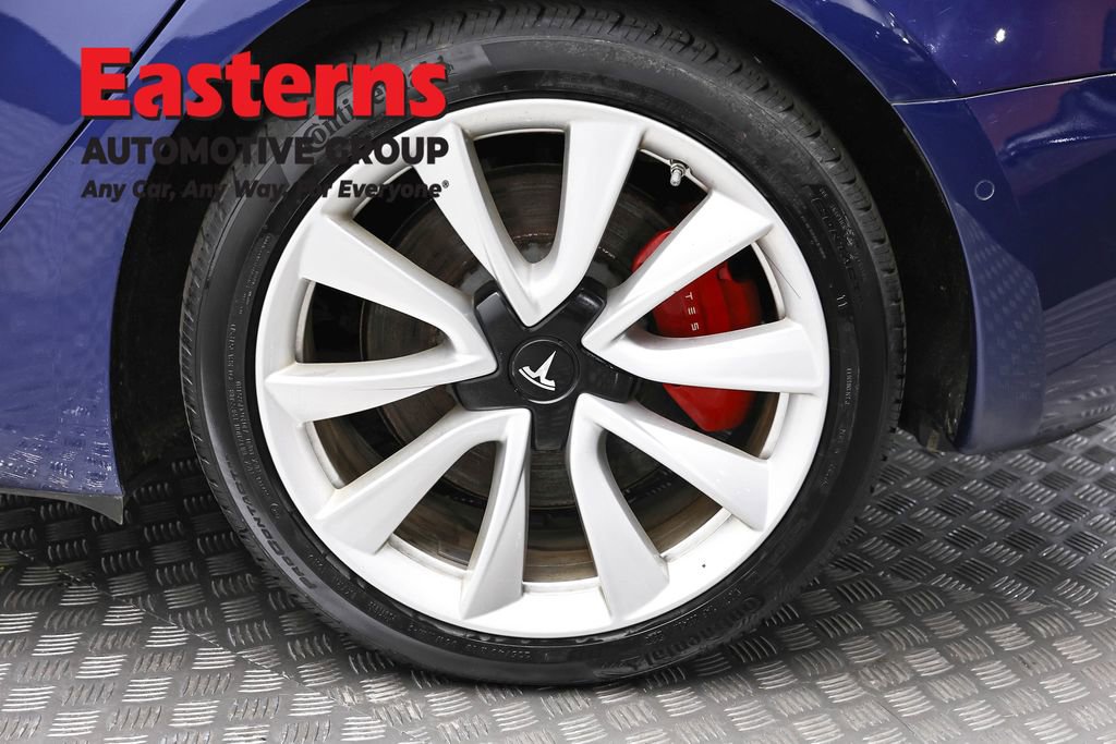 Used 2018 Tesla Model 3 Performance image 8