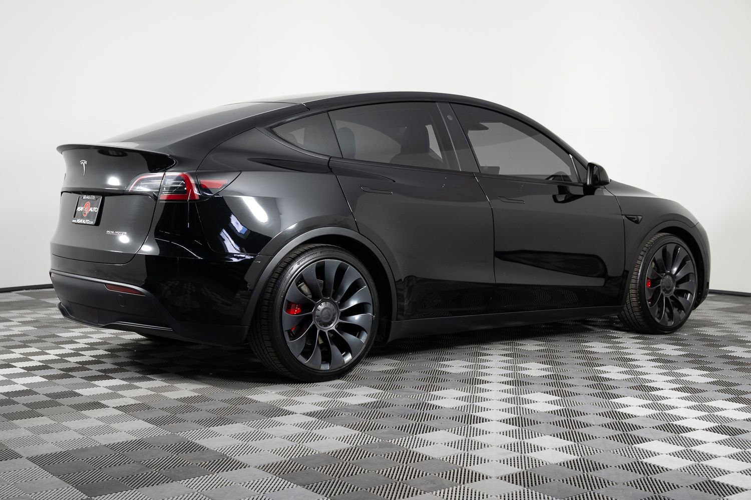 Used 2021 Tesla Model Y Performance image 8
