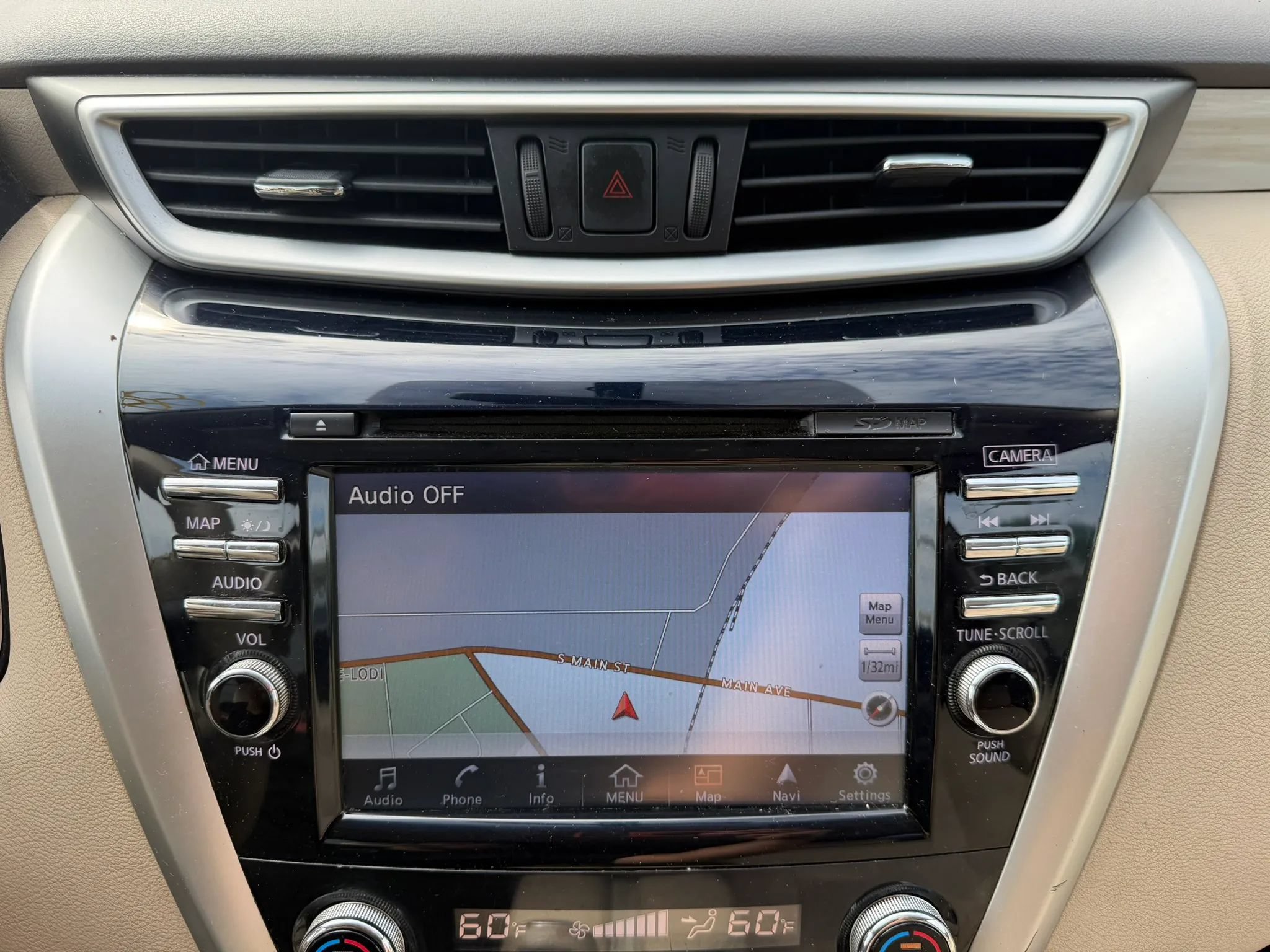 Used 2018 Nissan Murano SV w/ Premium Package AWD/4WD image 19