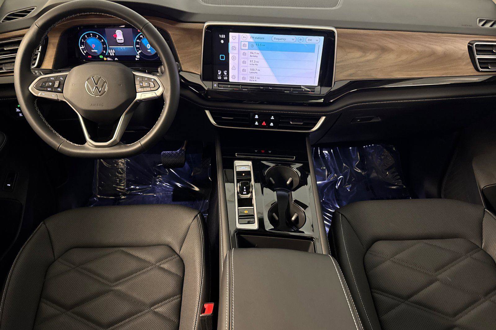 New 2026 Volkswagen Atlas SE image 12