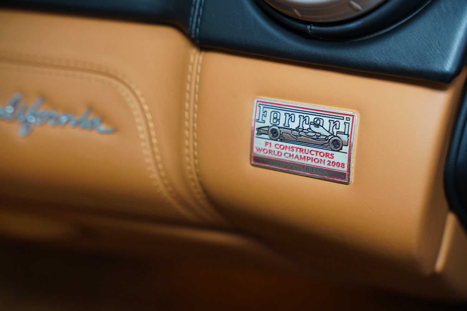 Used 2010 Ferrari California RWD image 31