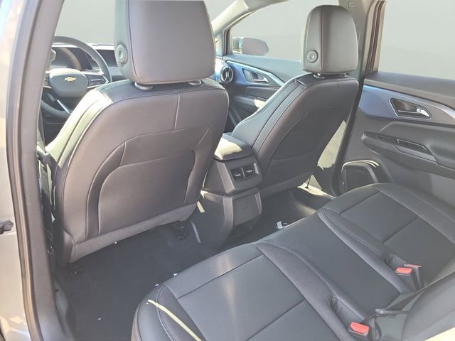New 2026 Chevrolet Equinox EV LT w/ LPO, Blackout Package FWD image 15
