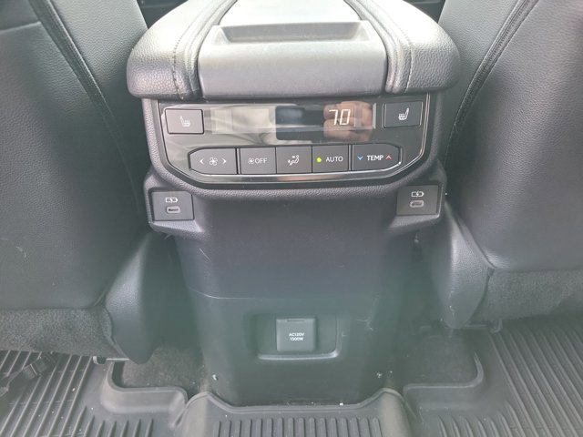 Used 2024 Toyota Grand Highlander Limited image 10