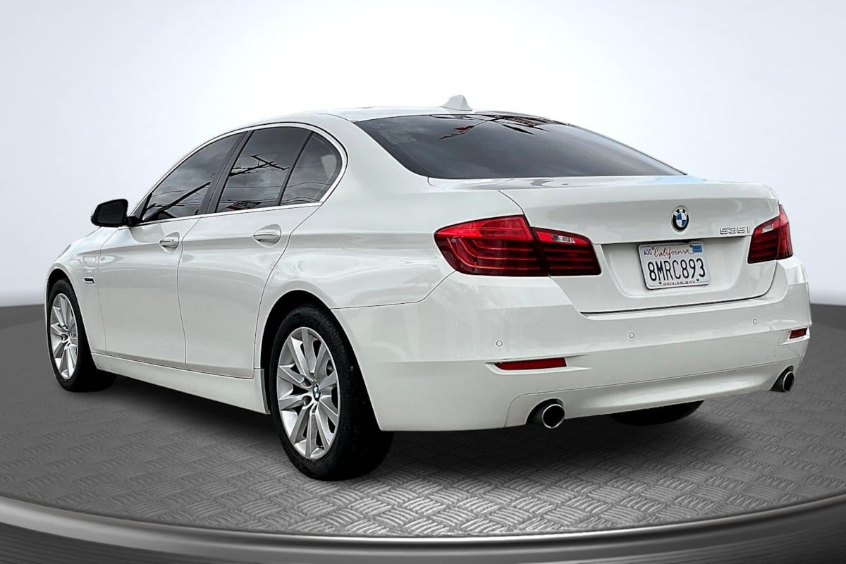 Used 2016 BMW 535i Sedan RWD image 2